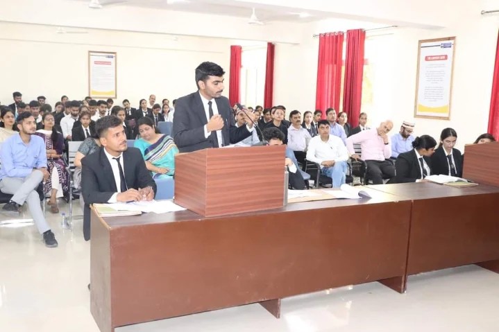 Moot Court